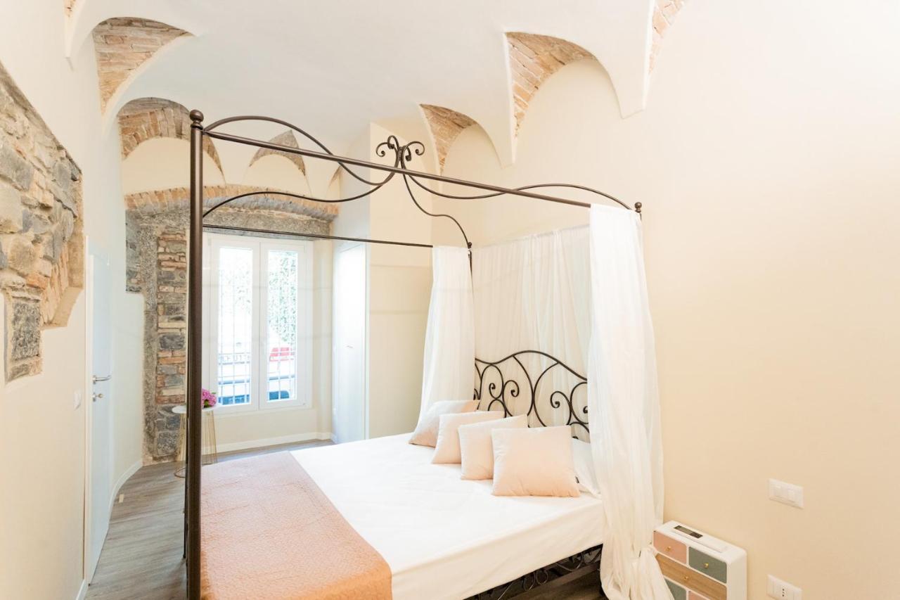 Romantic Escape City Centre With Jacuzzi & Parking By Rent All Комо Экстерьер фото