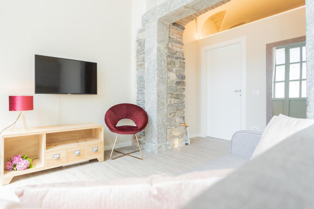 Romantic Escape City Centre With Jacuzzi & Parking By Rent All Комо Экстерьер фото